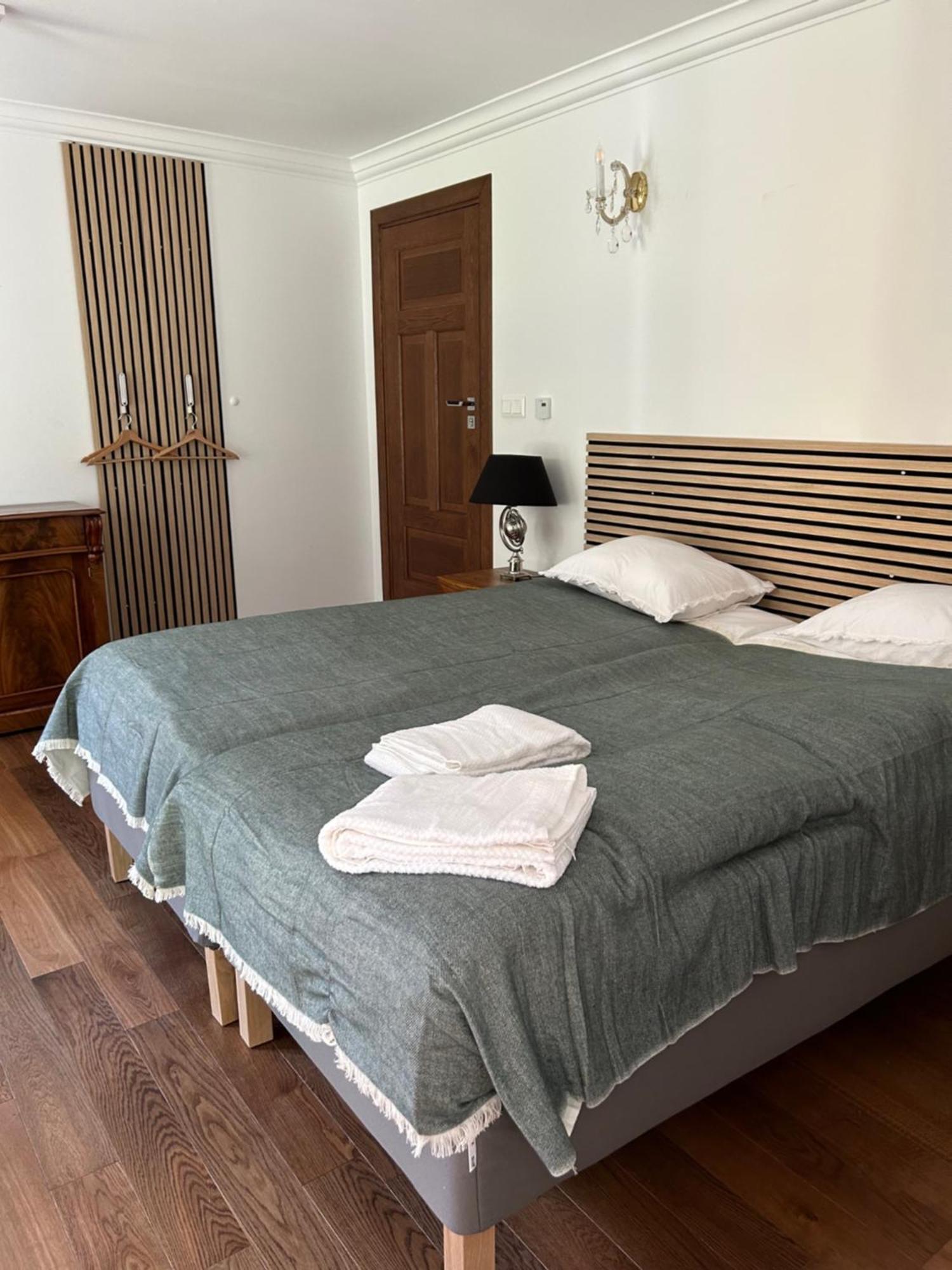 Lesna Residence & Spa ปิช ภายนอก รูปภาพ